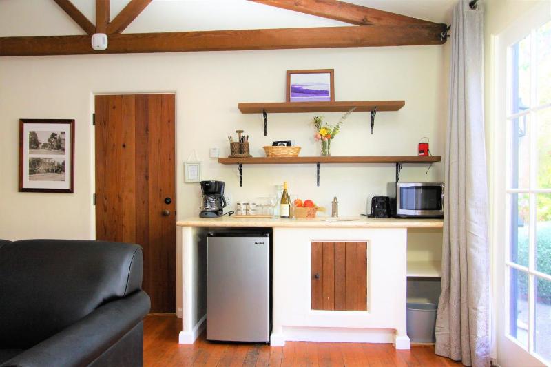 Queen Suite image 3