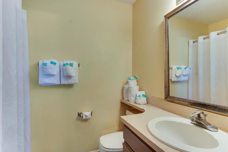 Double Suite with Two Double Beds image 2