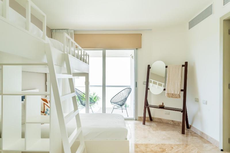 Casa Mia 3 bedroom At Mareazul apts - image 15