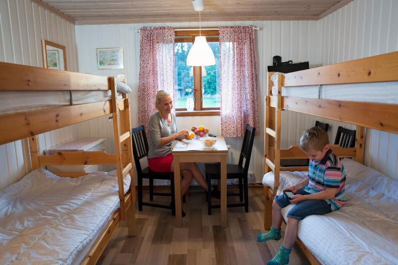 Quadruple Room with Shared Bathroom image 4