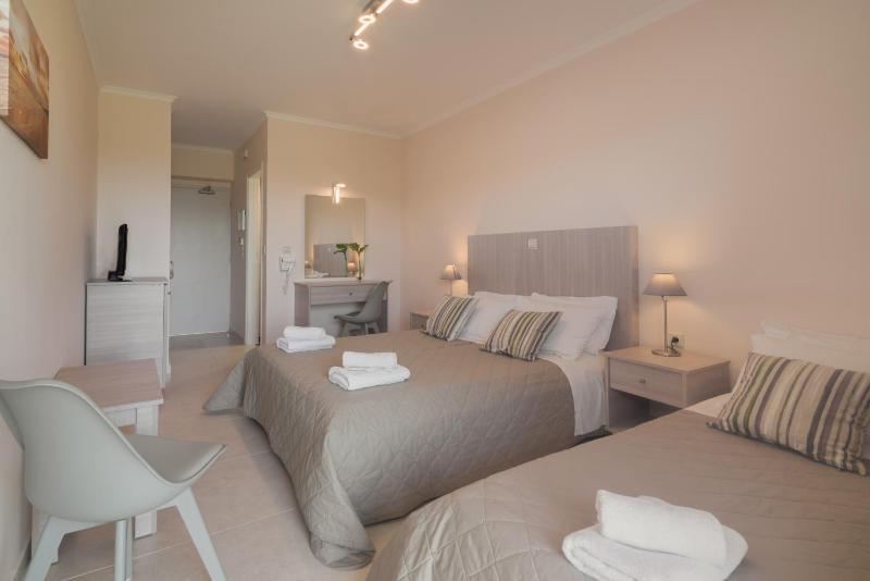 Triple Room image 3