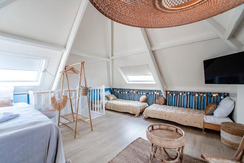 South Beach House Images