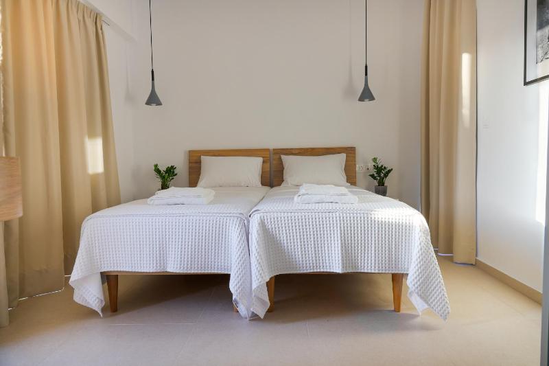 Sea Breeze Hotel - image 22