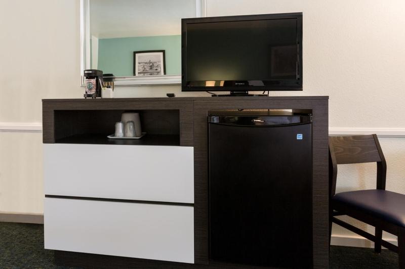 King Room image 4