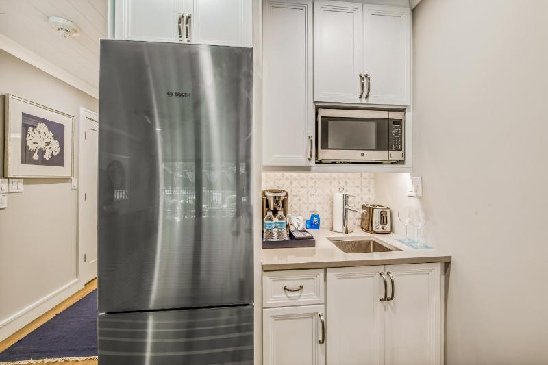 Anna Maria Beach Resort - image 8