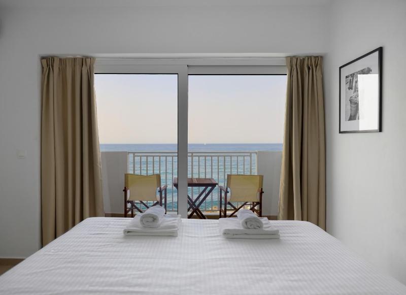 Sea Breeze Hotel - image 13