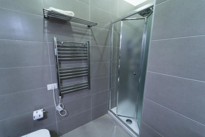 Deluxe Room image 2