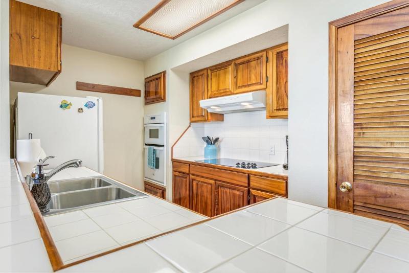 Kahaluu Bay Villas #103 - image 11