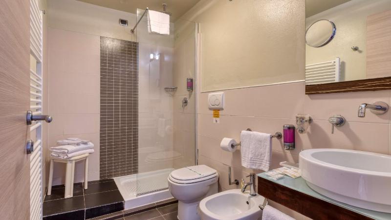Triple Room image 3