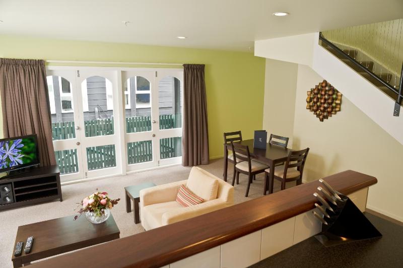 Willis Village - image 4