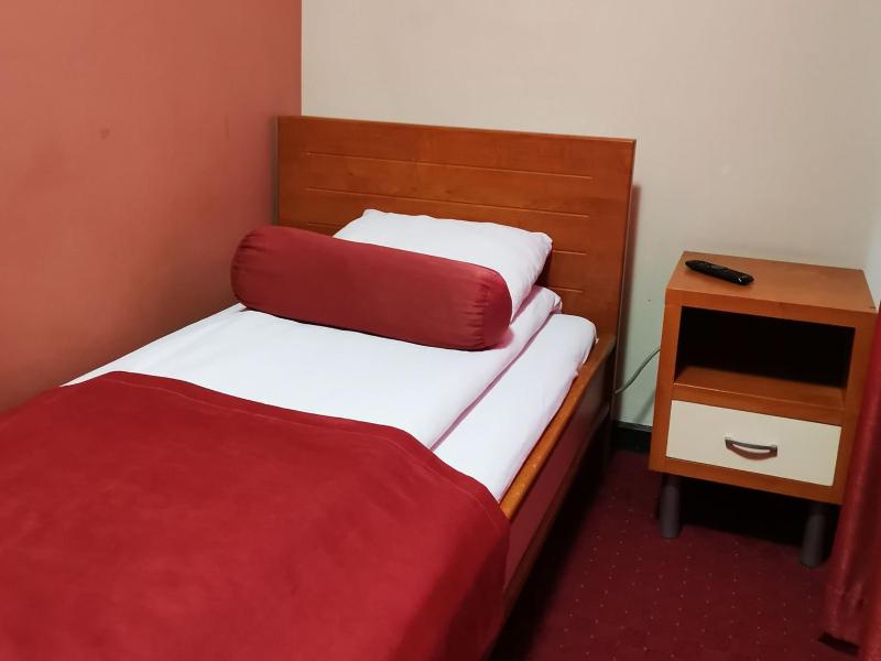 Single Room image 1