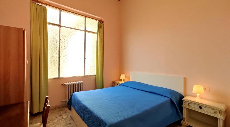 Standard Double Room with Garden View image 3