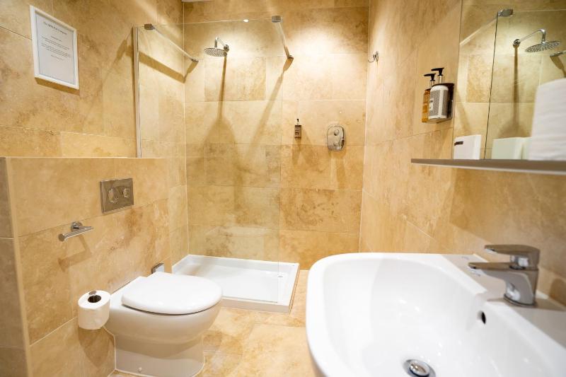 King Room image 3