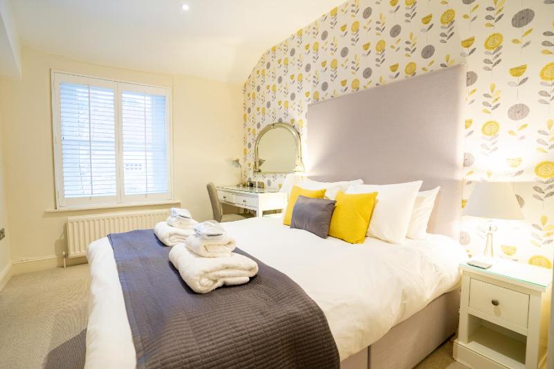 King Room image 4