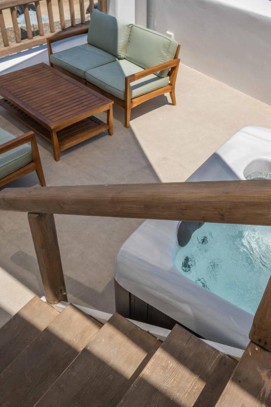 Superior Room with Outdoor Jacuzzi image 2