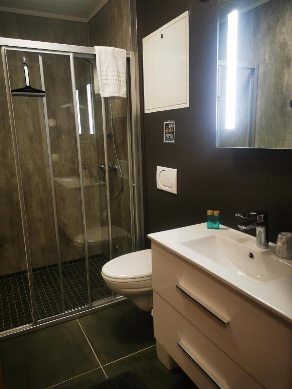 Family Room with kitchenette and fjord view image 2