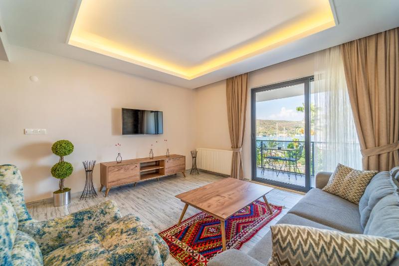 Nakas Suites - image 37