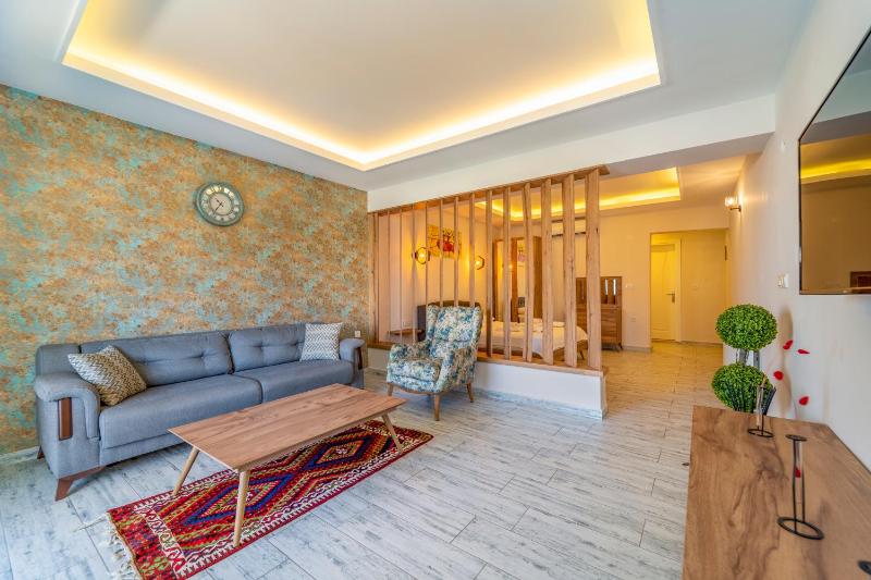 Nakas Suites - image 2