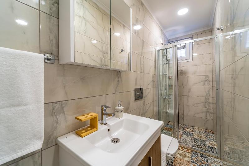 Nakas Suites - image 20