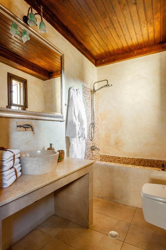 Spirit Of The Knights Boutique Hotel - image 13