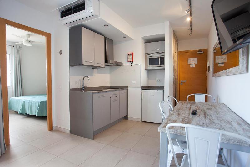 One-Bedroom Apartment with Balcony image 3