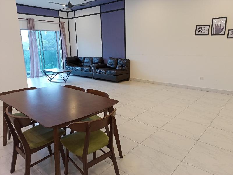 Cameron Homestay Quintet - image 7