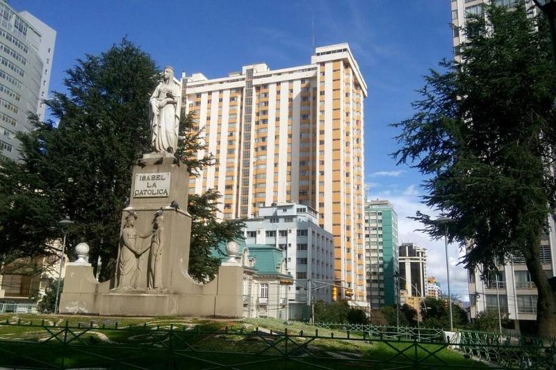 Apartamento Céntrico Privado Iluminado Soleado Cerca EMBAJADAS Av Arce - image 6