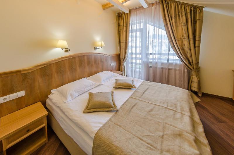 Standard Double or Twin Room image 3