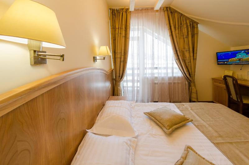 Standard Double or Twin Room image 2