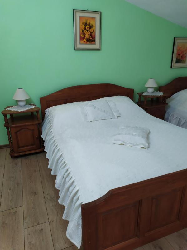 Triple Room with Pool View image 3