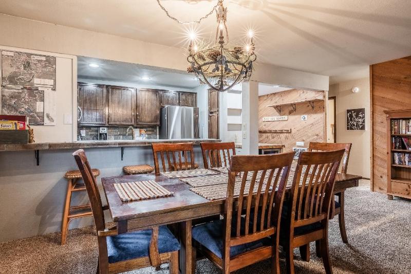 Mammoth Creek Townhome # 40 Updated 2 bedrooms and Loft 2 and half bath Steps to free town shuttle stop - image 3