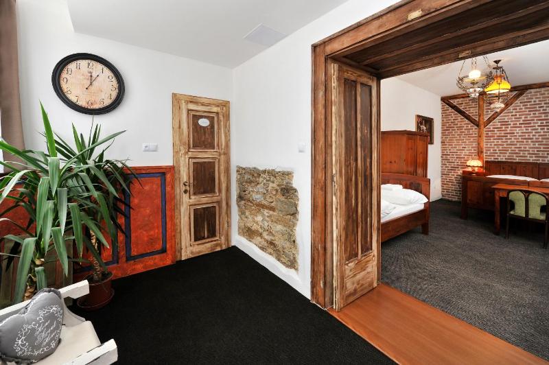 Triple Room image 2