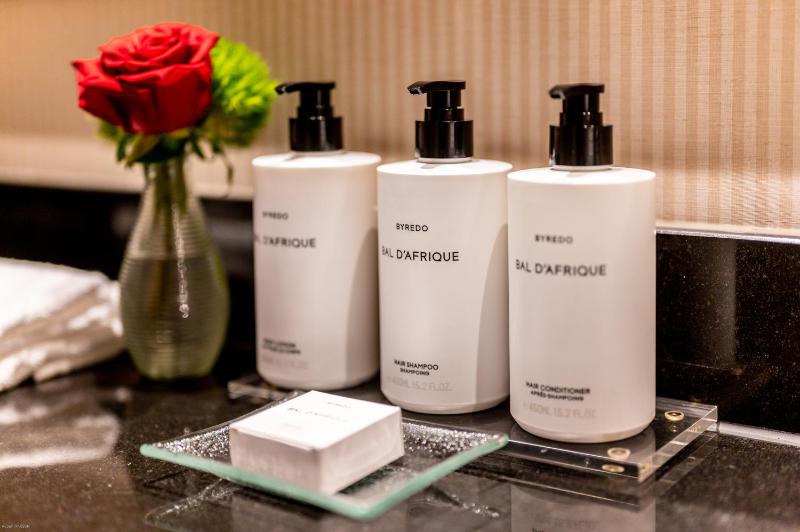 Classic Room with Lounge Access