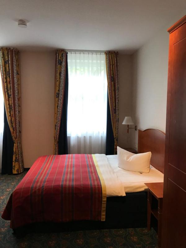 Double Room image 1