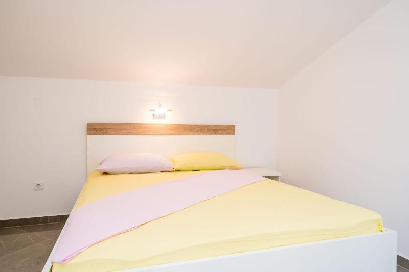 Apartment and Rooms Mato - image 11