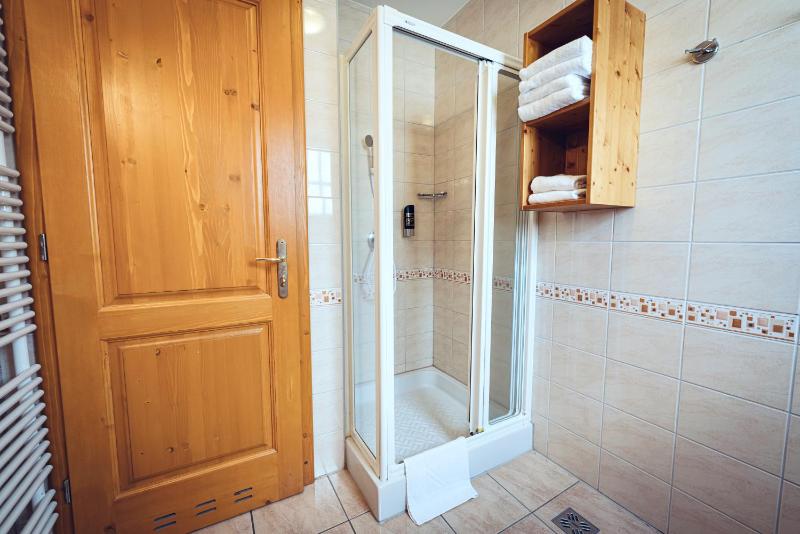 One-Bedroom Apartment with Balcony image 4