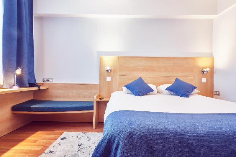 Superior Double Room image 1