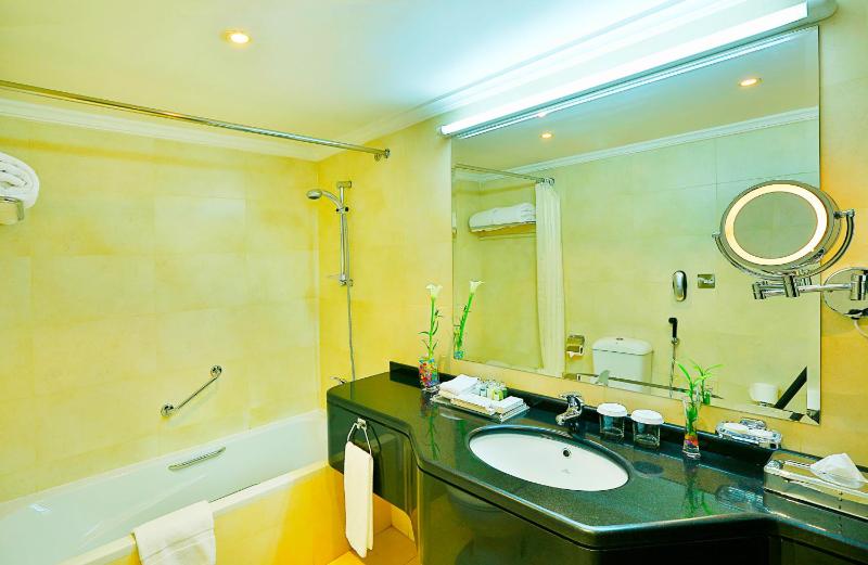 Junior Suite image 2