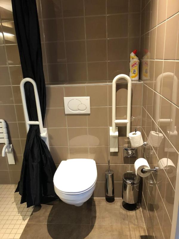 Double Room - Disability Access image 3