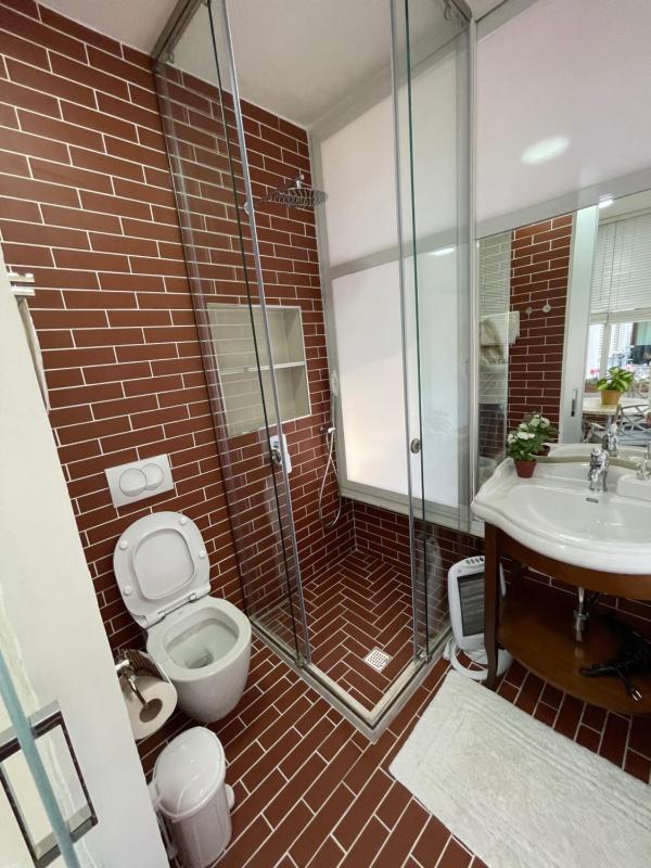 Marini Tiny Home - image 13