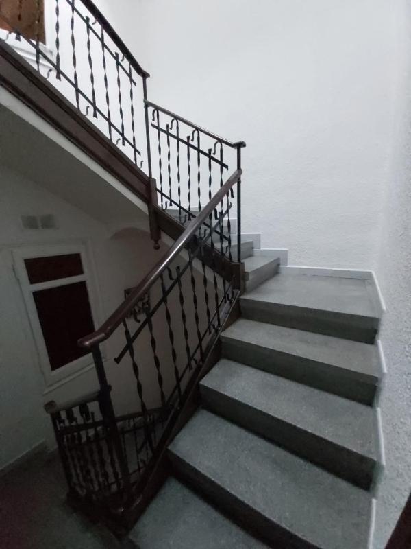 Classic Family Room image 3