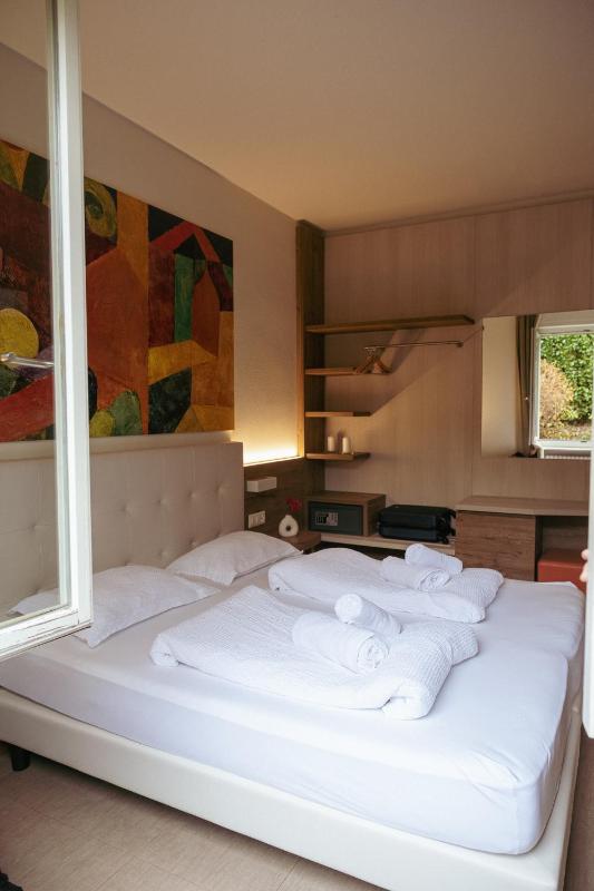 Comfort Double Room image 3