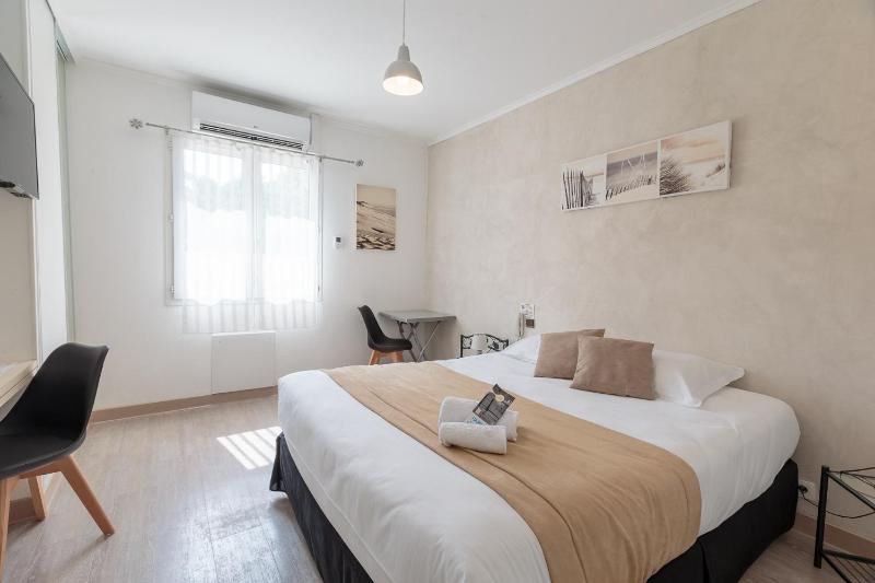 King Room image 2