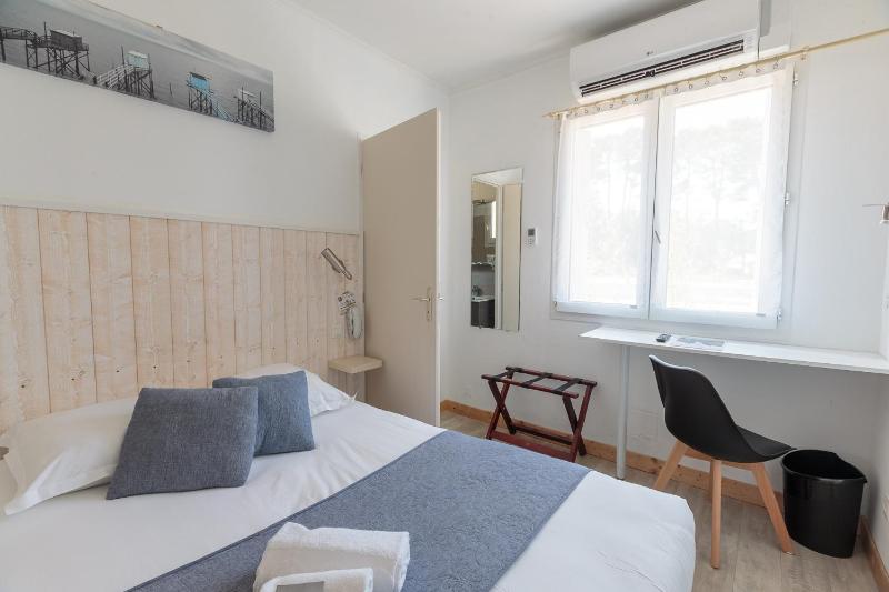 Single Room image 1