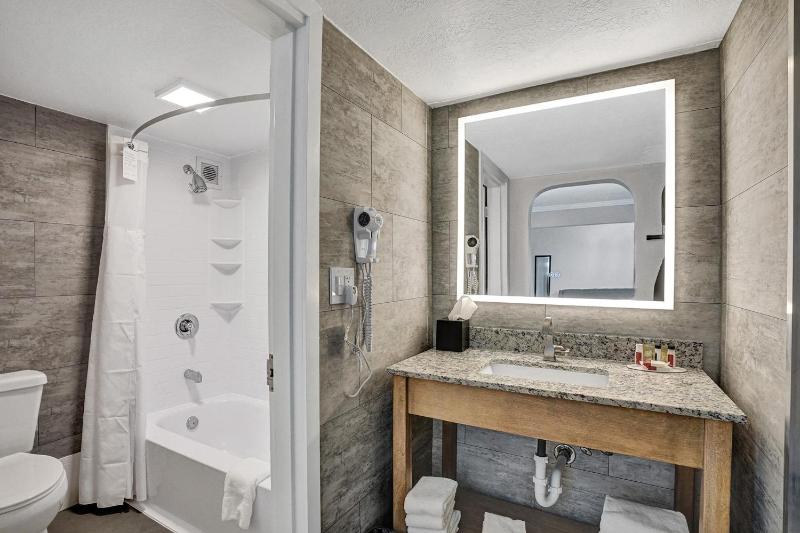 The Harrison Hotel Downtown Hollywood FL an Ascend Collection Hotel - image 2