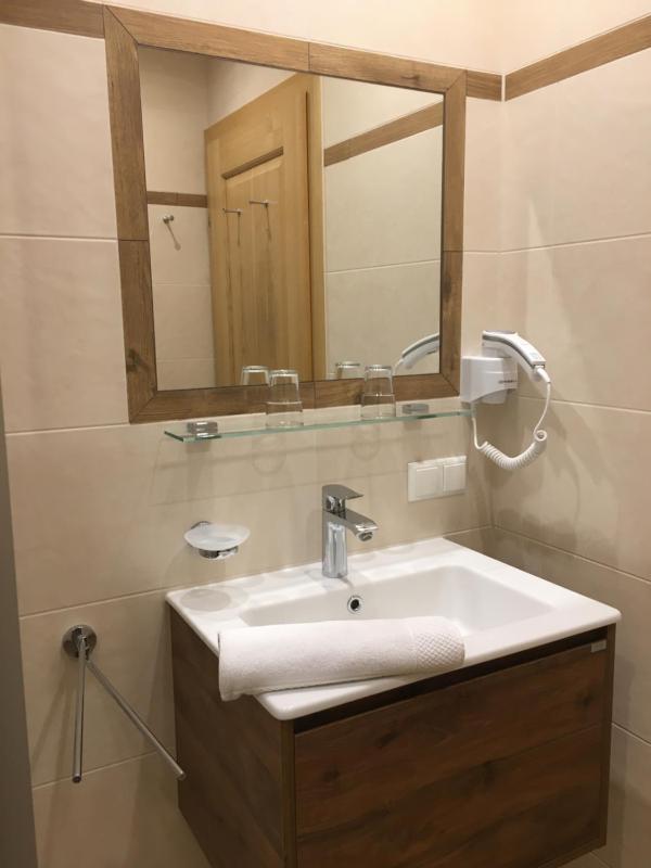 Standard One-Bedroom Apartment with Balcony image 1