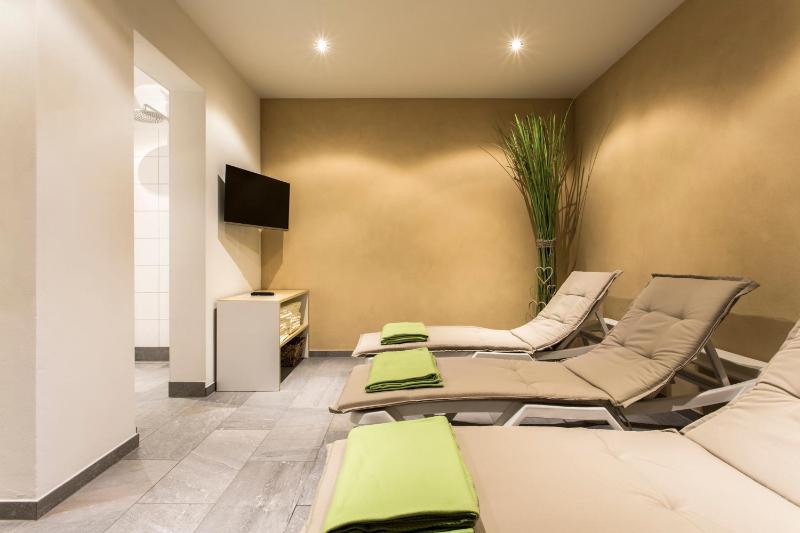 Superior Apartment image 3
