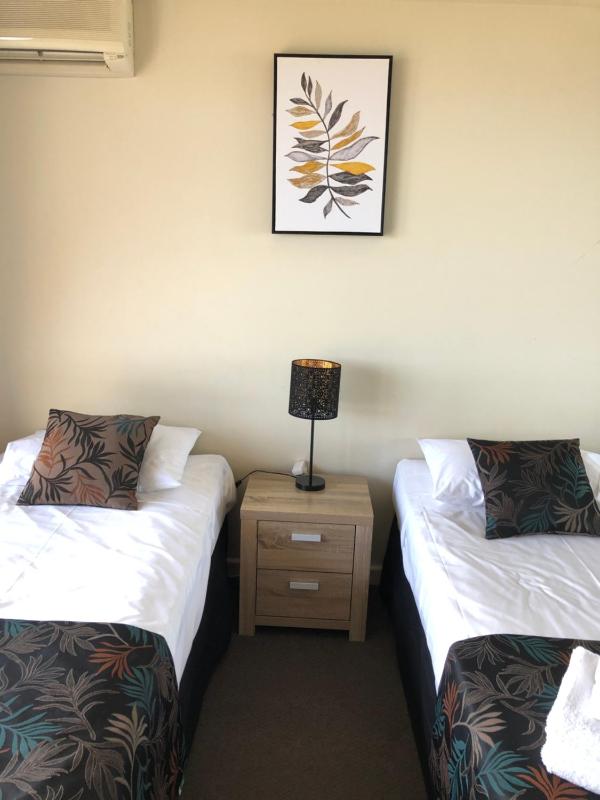 Coral Towers Holiday Suites - image 7