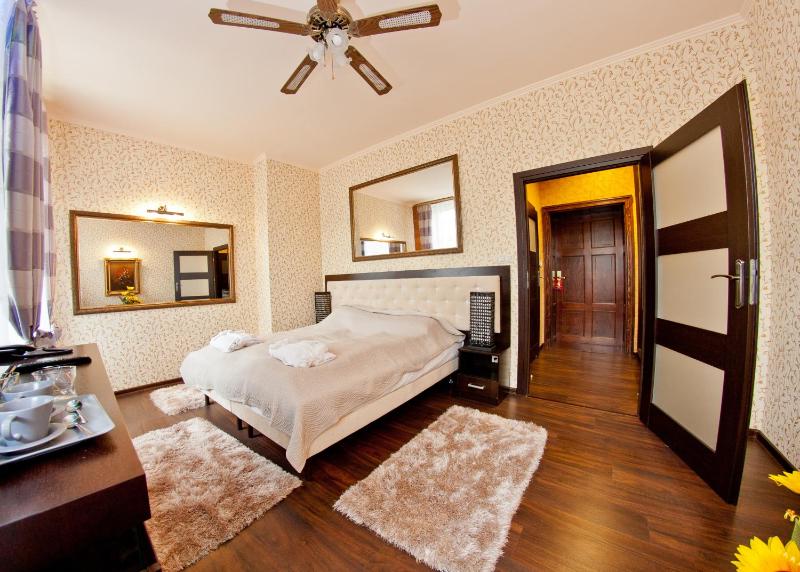 Comfort Double Room with unlimited access to Roman Terms image 2