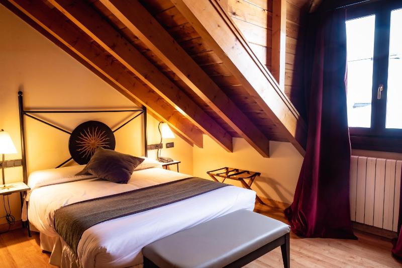 Double Room - Attic image 1